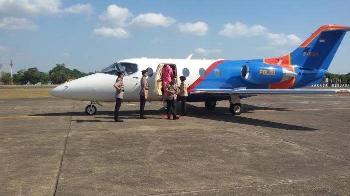 Kapolri Tiba Dari Mamuju, Gubernur Dan Kapolda Sulsel Jemput Di Galatika Hasanuddin