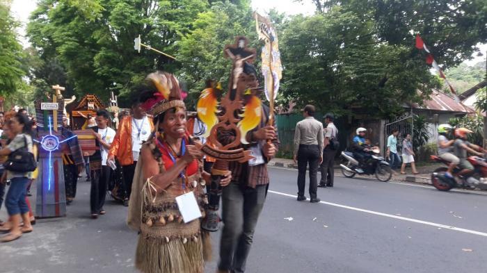 Pawai Indonesia Youth Day di Manado Berlangsung Meriah