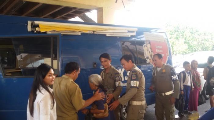 Kadis Sosial Manado Pastikan Aksi Mengemis Berjualan Kacang Dijadikan Bisnis Baru