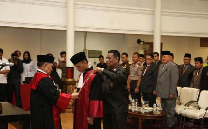 Hadiri Pelantikan Wakil Ketua Pengadilan Tinggi Sumsel, Alex Noerdin Minta Support Asian Games - alexIMG-20171204-WA0004.jpg