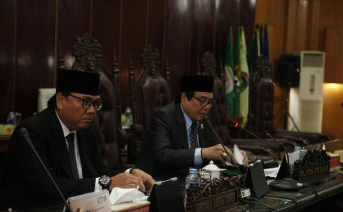 Sekda Sumsel Simak Pemandangan Umum Fraksi DPRD - IMG-20180306-WA00121.jpg
