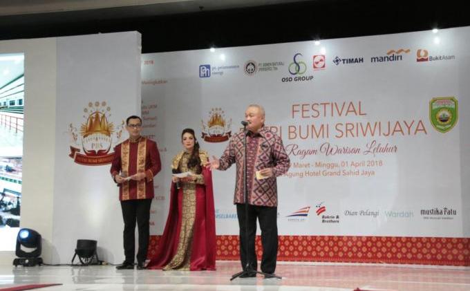 Paparan Alex Pukau Ketua MPR Saat Hadiri Festival Putri Bumi Sriwijaya 2018 - IMG-20180329-WA0007.jpg