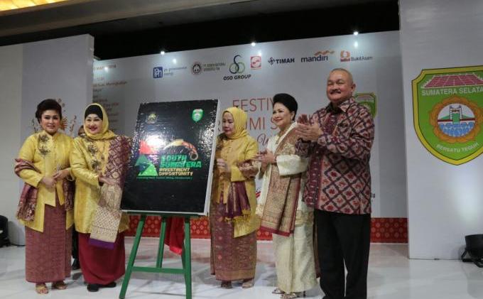 Paparan Alex Pukau Ketua MPR Saat Hadiri Festival Putri Bumi Sriwijaya 2018 - IMG-20180329-WA0010.jpg