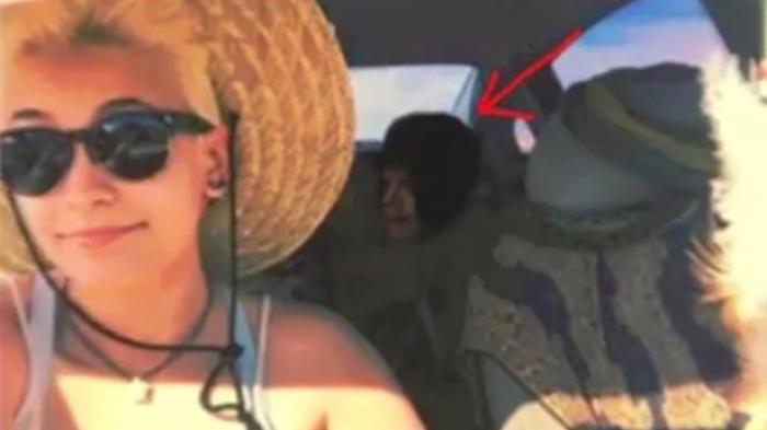 Gempar! Michael Jackson Masih Hidup? Amati Dengan Cermat Foto Selfie Paris Jackson Ini