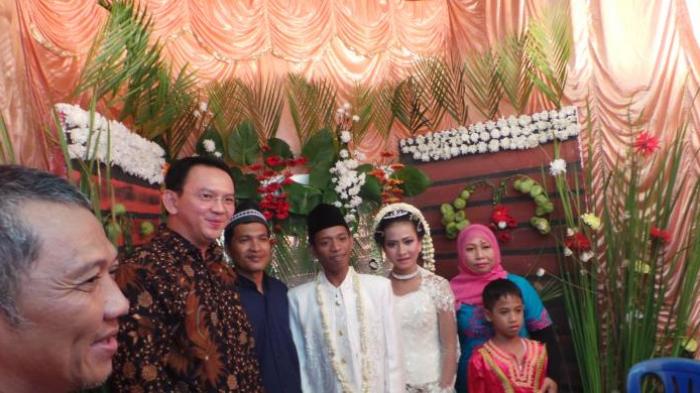 Ahok Hadiri Pernikahan Warga Kampung Deret, Para Tamu Heboh