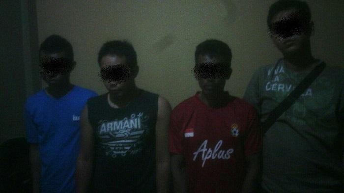 Polisi Tangkap 4 Penjudi Remi di Kembangan