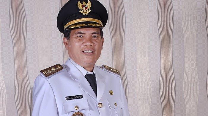 Bupati Aceh Barat Daya, Akmal Ibrahim SH.