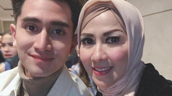 Venna Melinda dan anak sulungnya, Verrell Bramasta
