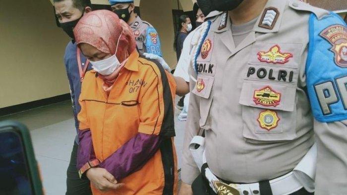 Holiyah (56), mantan TKW asal Kabupaten Serang membunuh suaminya, Asni karena menolak diajak berhubungan intim