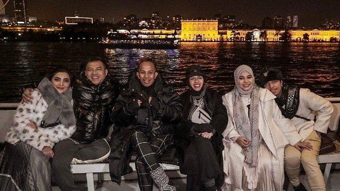 Keluarga Anang Hermansyah liburan di Turki