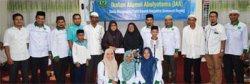 Alumni Abulyatama Bukber dan Santuni Lansia di Panti Jompo