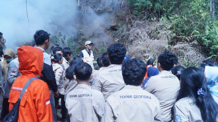 Kunjungan Lapangan Mahasiswa Program Studi Teknik Geofisika Universitas Pertamina ke Pusat Panas Bumi di Wilayah Kamojang