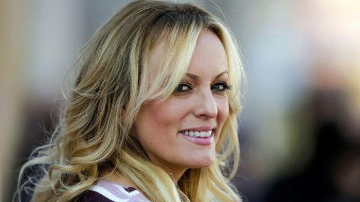 Aktris porno Stormy Daniels yang diduga diselingkuhi oleh Donald Trump