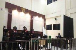 Hakim Vonis Mantan Kepsek SMK N 3 Banda Neira Sama dengan Tuntutan Jaksa