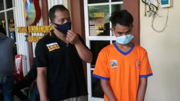 Anam saat di Polsek Sukomanunggal