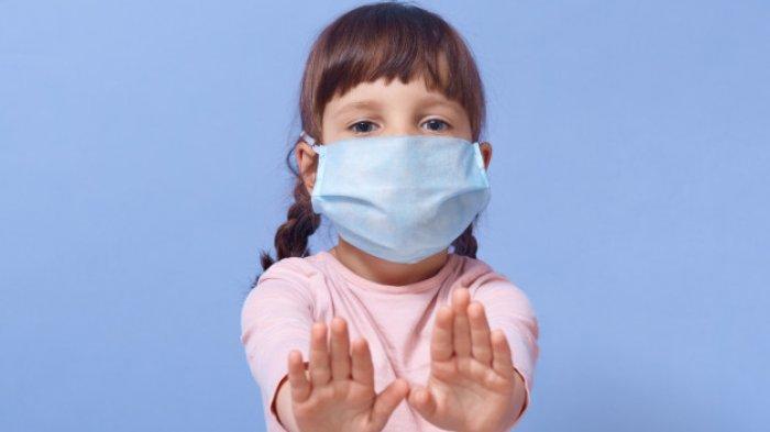 Sejak virus corona dengan cepat menyebar di Indonesia, kita selalu diwajibkan untuk memakai masker terutama saat pergi.