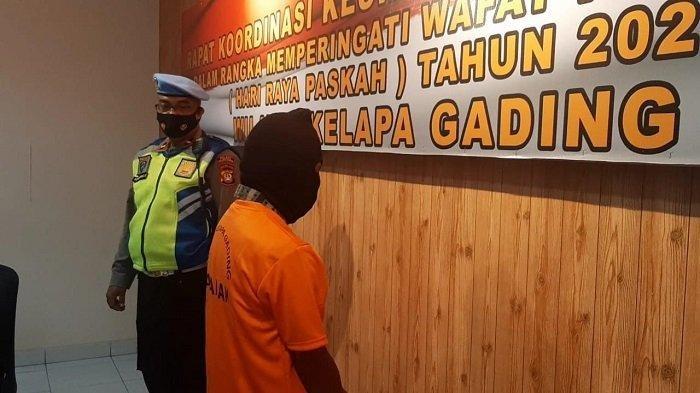 Pria berinisial MN diamankan di Polsek Kelapa Gading