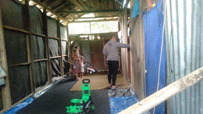 Polisi melakukan penyelidikan di rumah milik Ibrohim
