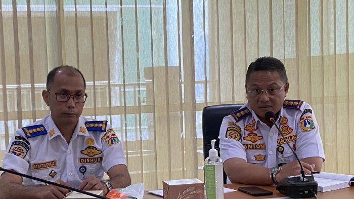 Kepala Pusat Data dan Informasi Perhubungan Dishub DKI Jakarta, Anthon R. Parura saat ditemui di Kantor Dishub DKI Jakarta, Rabu 9 November 2022.