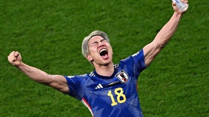 Reaksi penyerang timnas Jepang Takuma Asano usai membungkam juara dunia empat kali timnas Jerman 2-1 pada laga Grup E Piala Dunia di Khalifa International Stadium, Doha, pada Rabu (23/11/2022) malam WIB.