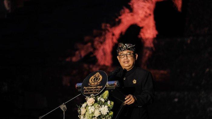 Ari Dwipayana, dalam sambutannya menyampaikan bahwa melalui pentas seni ini, Yayasan Puri Kauhan Ubud ingin menampilkan karya-karya seni terbaik yang inspirasinya diambil dari nilai-nilai luhur masyarakat dan budaya Bali.