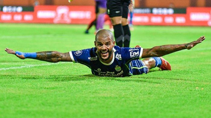 Dilansir dari web resmi Persib Bandung, kemenangan ini diberikan berkat gol tunggal David da Silva.
Berkat gol DDS, berhasil membuat Maung Bandung meraih kemenangan atas Madura United pada pekan ke-19 Liga 1 Indonesia 2022-2023 di Stadion Gelora Ratu Pamelingan Pamekasan, jawa Timur.