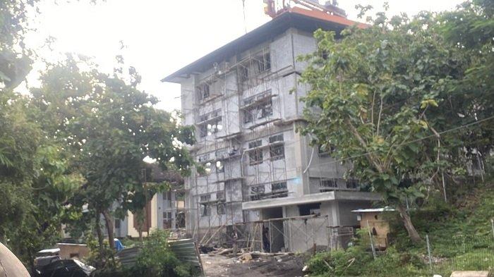 Berita pemeriksaan terhadap keterlambatan pembangunan gedung Dekanat Fakuktas Hukum serta Fakultas Ekonomi dan Bisnis Universitas Udayana mendapat tanggapan beragam dari mahasiswa.