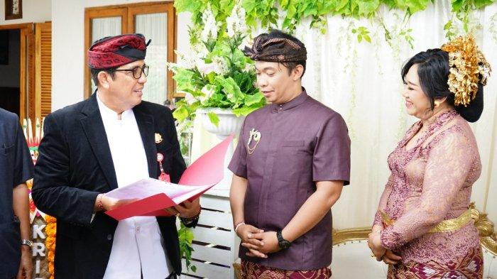 Hadiri Karya Manusa Yadnya Pawiwahan, Bupati Tabanan Sosialisasikan Program Semara Ratih