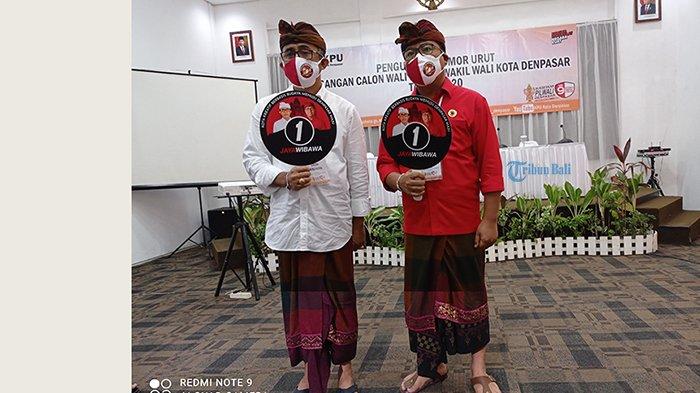 Pasangan I Gusti Ngurah Jayanegara-Kadek Agus Arya Wibawa (Jaya-Wibawa) mendapat nomor urut 1 saat pengundian nomor urut oleh KPU Denpasar di Inna Bali Heritage Hotel, Denpasar, Kamis (24/9/2020).