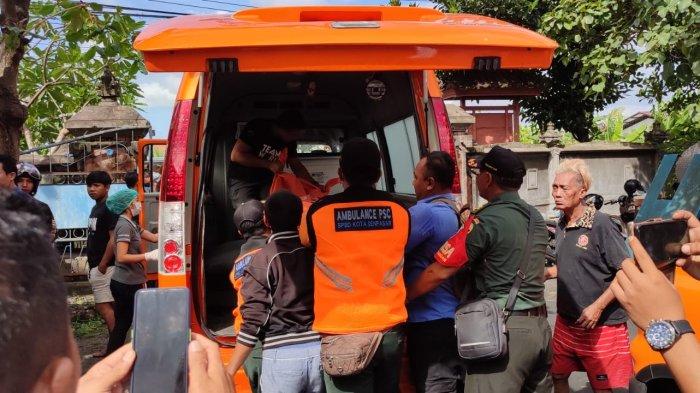 Sukadi menjelaskan, bahwa Wayan ditemukan oleh seorang cleaning service, berinisial IMS (51) yang juga bekerja di TKP.