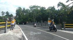 Warga Tak Perlu Lagi Melintas di Sungai, Jembatan Petemon - Lokasrana - Siangan Gianyar Diresmikan