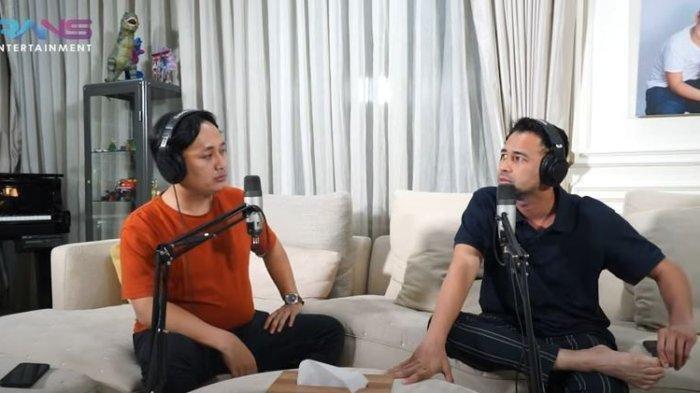 Sang manajer, Prio Bagja Anugrah (kiri) dan Raffi Ahmad (kanan) - Manajer Raffi Ahmad, Prio Bagja Anugrah merasa rezekinya semakin mengalir deras sejak bekerja bareng suami Nagita Slavina itu.
