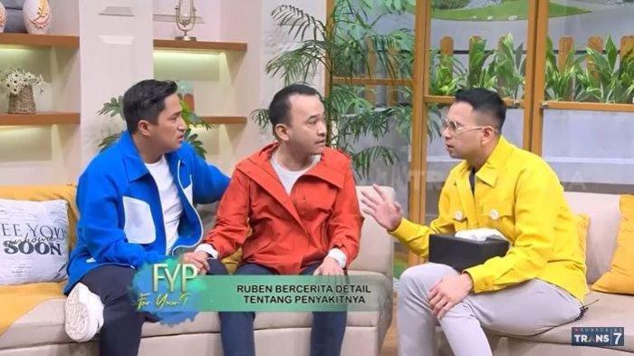 Raffi Ahmad, Ruben Onsu, dan Irfan Hakim terlihat bersama dalam acara FYP (For You Pagi), Jumat 22 Juli 2022.