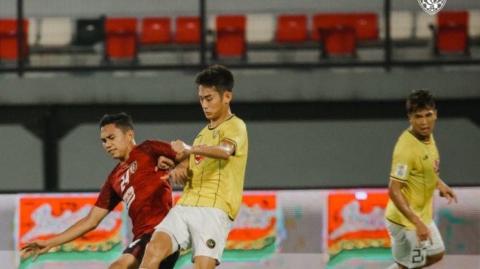 Serdadu Tridatu berhasil menutup babak pertama, dengan keunggulan 1-0 atas lawannya berkat gol Jajang Mulyana menit ke-25.
