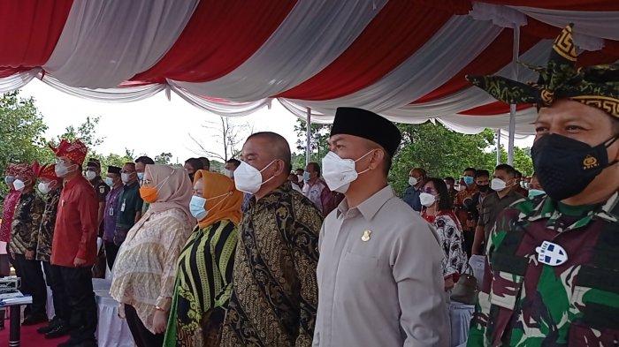 Peresmian Jembatan Jerambeh Gantung oleh Wali Kota Pangkalpinang, Maulan Akil beserta jajaran Forkopimda, Kamis (04/03/2021)