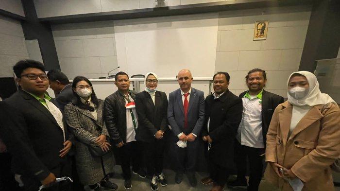 Perwakilan Pemuda Tani HKTI Babel saat mengikuti pertemuan bisnis dan kerjasama di Turki dan Iran beberapa waktu lalu.