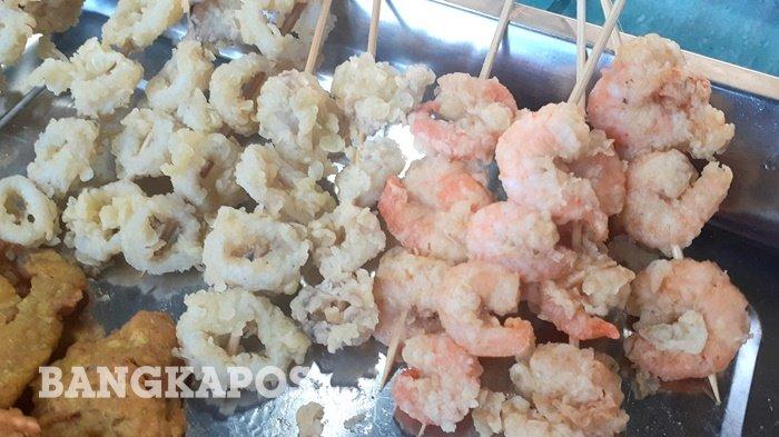 Menu sate udang dan cumi di Angkringan KH di Jalan Balai kota Pangkalpinang, tepat di depan RSIA Rona Pangkalpinang