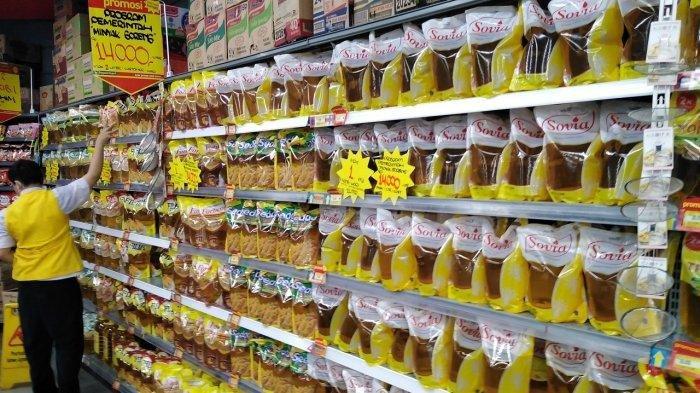 Harga minyak goreng di ritel modern (19/1/2022) - Harga Minyak Goreng Per 2 April 2022 di Alfamart dan Indomaret: SunCo, Bimoli, Tropical, Fortune, Rose Brand, Sania, Sovia, Filma, Fitri, Harumas. Memasuki ramadan 2022 ini, rata-rata harga minyak goreng mengalami kenaikan.