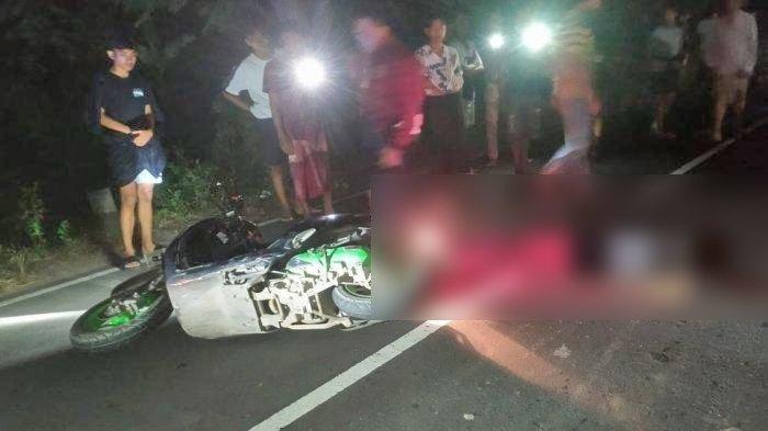 Dua pemuda yang ditemukan meninggal tergeletak di jalan raya Desa Ganti, Lombok Tengah, Minggu (10/4/2022).