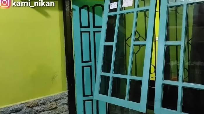 Rumah kontrakan tempat tinggal Anjar Hari Riswanto dan istri bulenya setelah menikah
