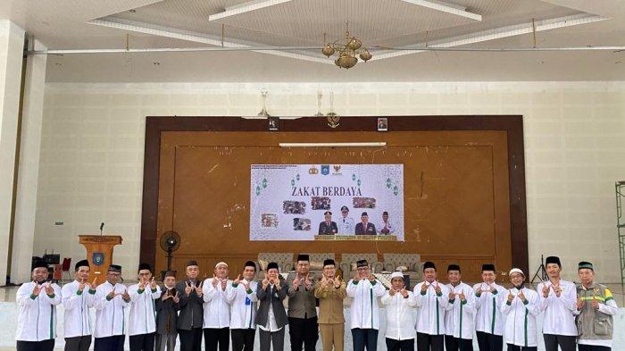 Pelantikan pengurus Badan Wakaf Indonesia (BWI) Kabupaten Bangk Tengah beberapa waktu lalu di Gedung Serba Guna Bateng, Koba.