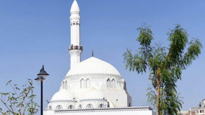 Masjid Al-Jum'ah di Madinah Arab Saudi