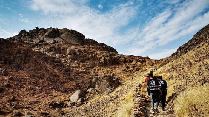 Inilah Gunung Raum di Najran Arab Saudi, Tempat Populer Bagi Penggemar Hiking