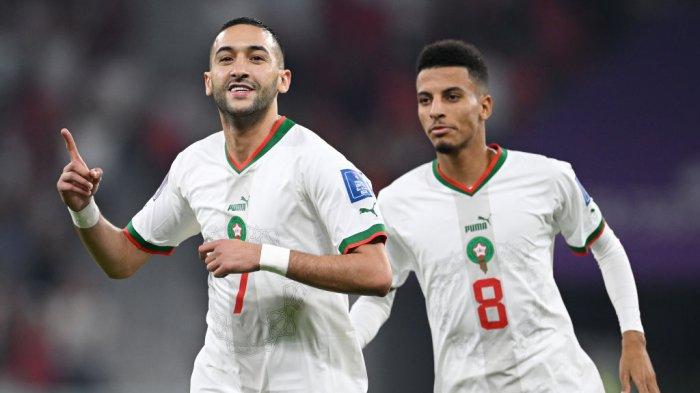 Penyerang Maroko Hakim Ziyech merayakan gol pertamanya saat menghadapi Kanada di babak penyisihan grup F Piala Dunia 2022, Kamis (1/12/2022) di Al Thumama Stadium