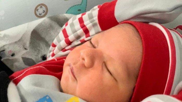 Baihaqqi Syaki Ramadhan, putera pasangan Nadya Mustika dan Rizki DA