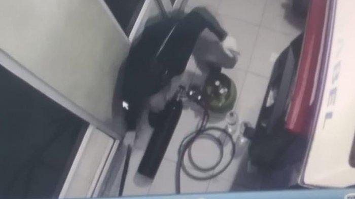 Foto viral diduga pelaku pembobolan ATM (ist)