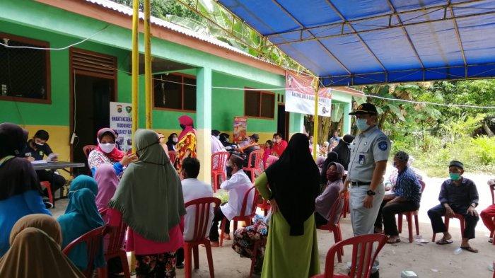 PT Jasa Raharja Cabang Kepulauan Bangka Belitung bersama Polda Kepulauan Bangka Belitung bersinergi memberikan pelayanan kesehatan gratis serta bakti sosial kepada masyarakat di Pulau Nangka, Kecamatan Sungaiselan, Kabupaten Bangka Tengah