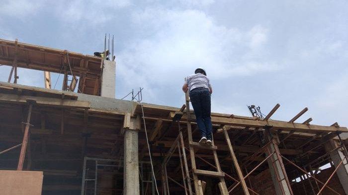 Kepala Dinas Kesehatan Kota Pangkalpinang dr. Masagus M Hakim (MH) meninjau langsung proyek pembangunan Puskesmas Girimaya, Sabtu (17/10/2020)