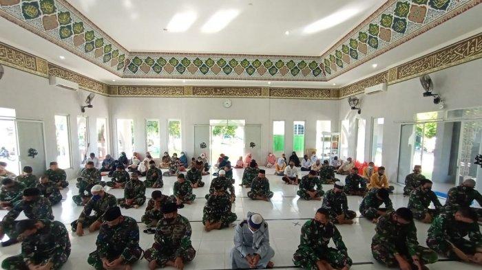 Komandan Lanal Babel Kolonel Laut (P) Dudik Kuswoyo.S.E.,M.Tr.Hanla menggelar peringatan Isra Mi'raj Nabi Muhammad Saw 1442 H/2021 M, dengan Tema