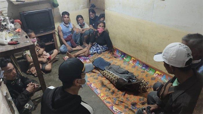 Pergi Mancing Tak Pulang-pulang, Jasad Pria Ini Ditemukan Tinggal Separuh Diduga Diserang Buaya - Tubuh korban serangan buaya di Kecamatan Batang Gansal, Indragiri Hulu (inhu), Riau yang ditemukan tinggal setengah.